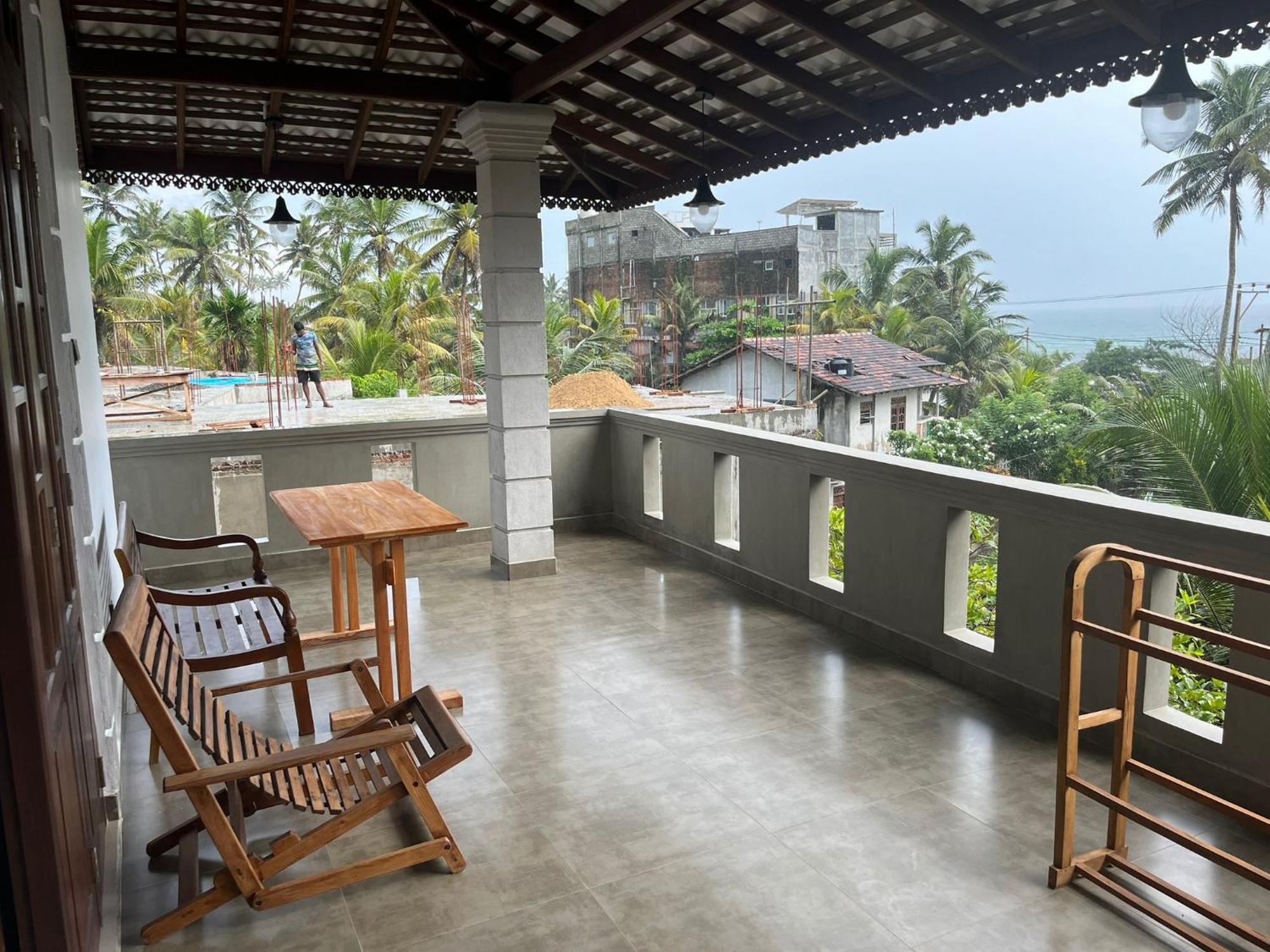 Plantation Surf Inn & Restaurant Midigama East Exterior foto